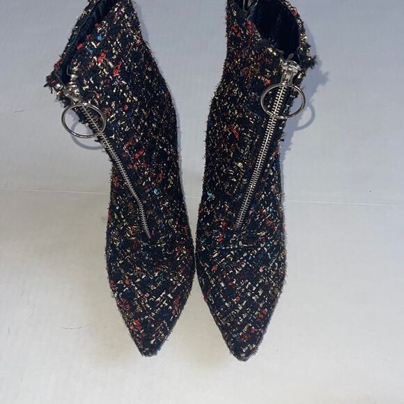 Cape Robbin Zip Up booties - Picture 2 of 4